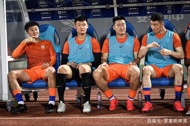 C罗离队后，莱奥接过传奇7号，面临怎样的挑战？